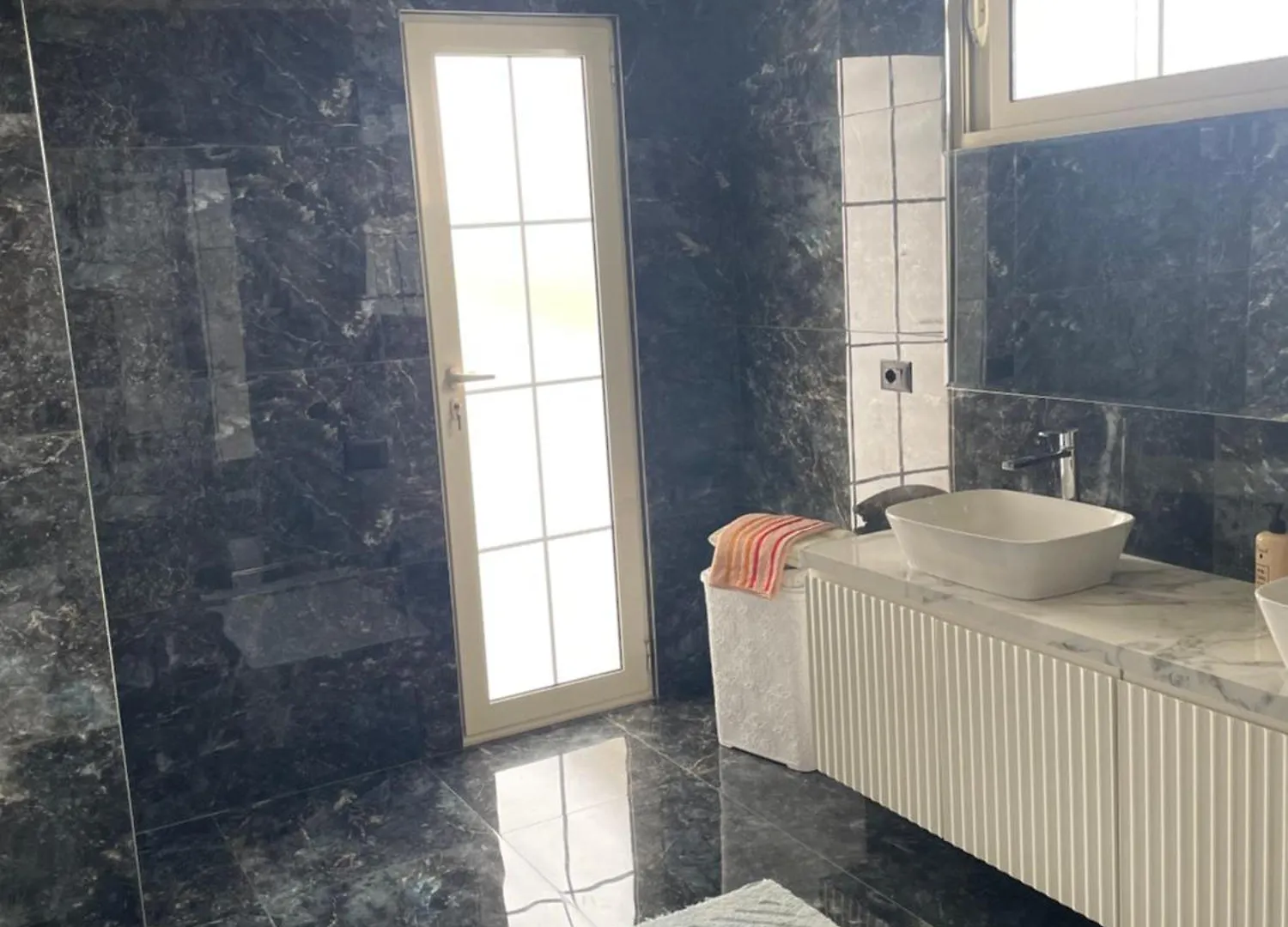 아파트 Vila Briart Durrës 알바니아