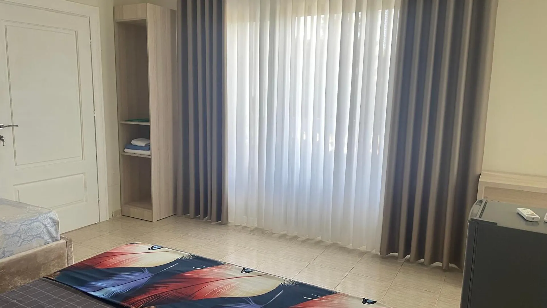아파트 Vila Briart Durrës