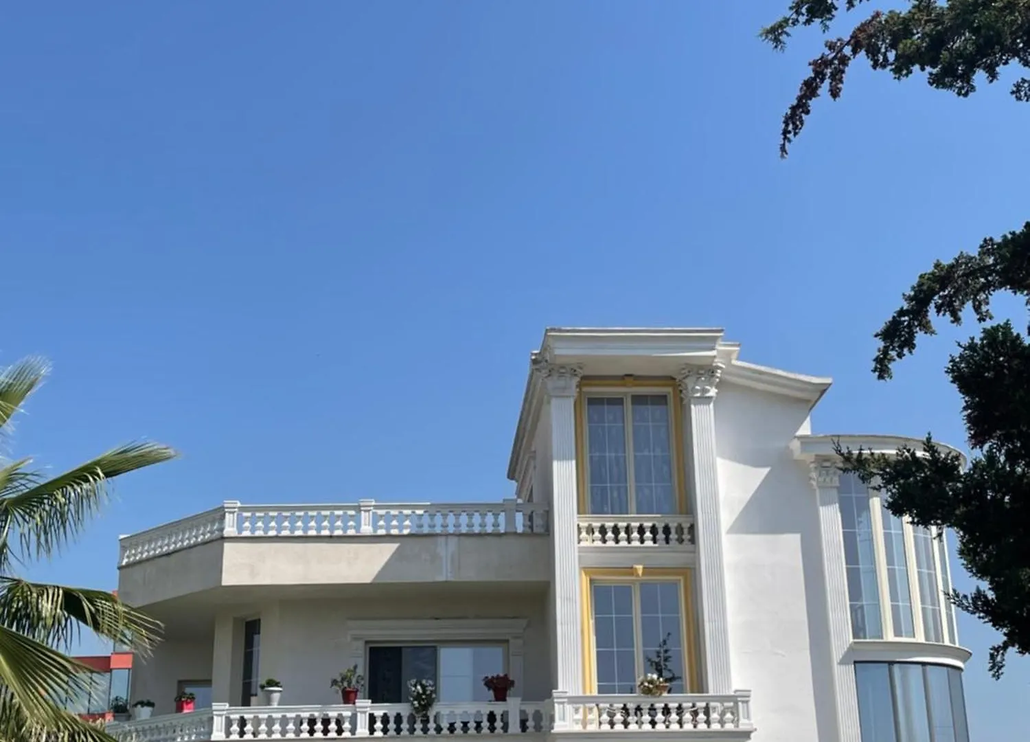 Vila Briart Durrës