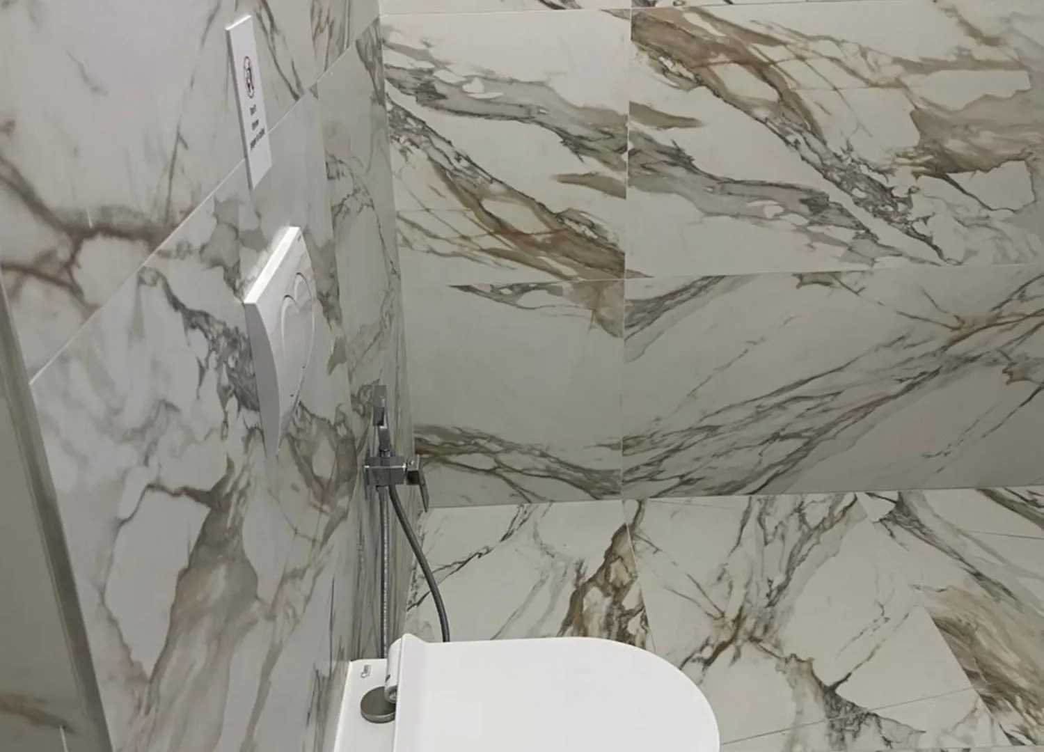 Vila Briart Durrës 아파트