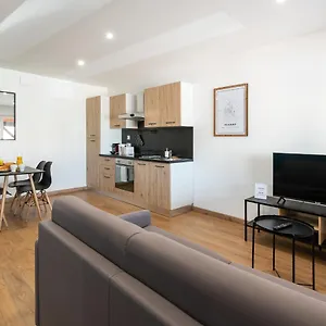  Appartement Aventures Modernes France