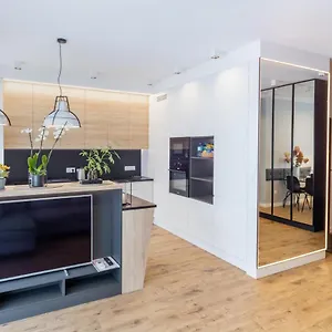 https://vip-apart-bielany-przy-metrze.warsawhotelspoland.com
